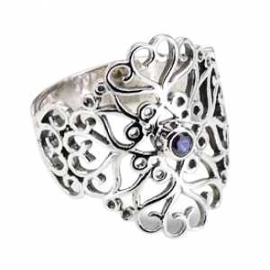 Rafael Jewelry Sterling Silver Ring with Sapphire in Heart Cutouts Jüdischer Schmuck