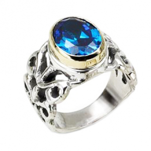 Sterling Silver Ring with Carvings and Blue Topaz Stone Jüdische Ringe