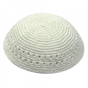 White Knitted Kippah with Two Rows of Air Holes Feste & Feiertage
