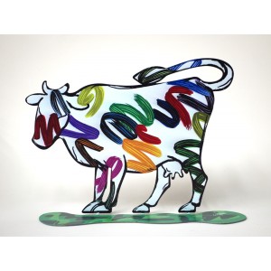 David Gerstein Nava Cow Sculpture with Bright Painted Lines Israelische Kunst